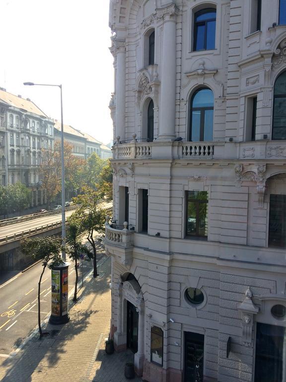 Hello Downtown Apartment - Eiffel Budapest Bilik gambar